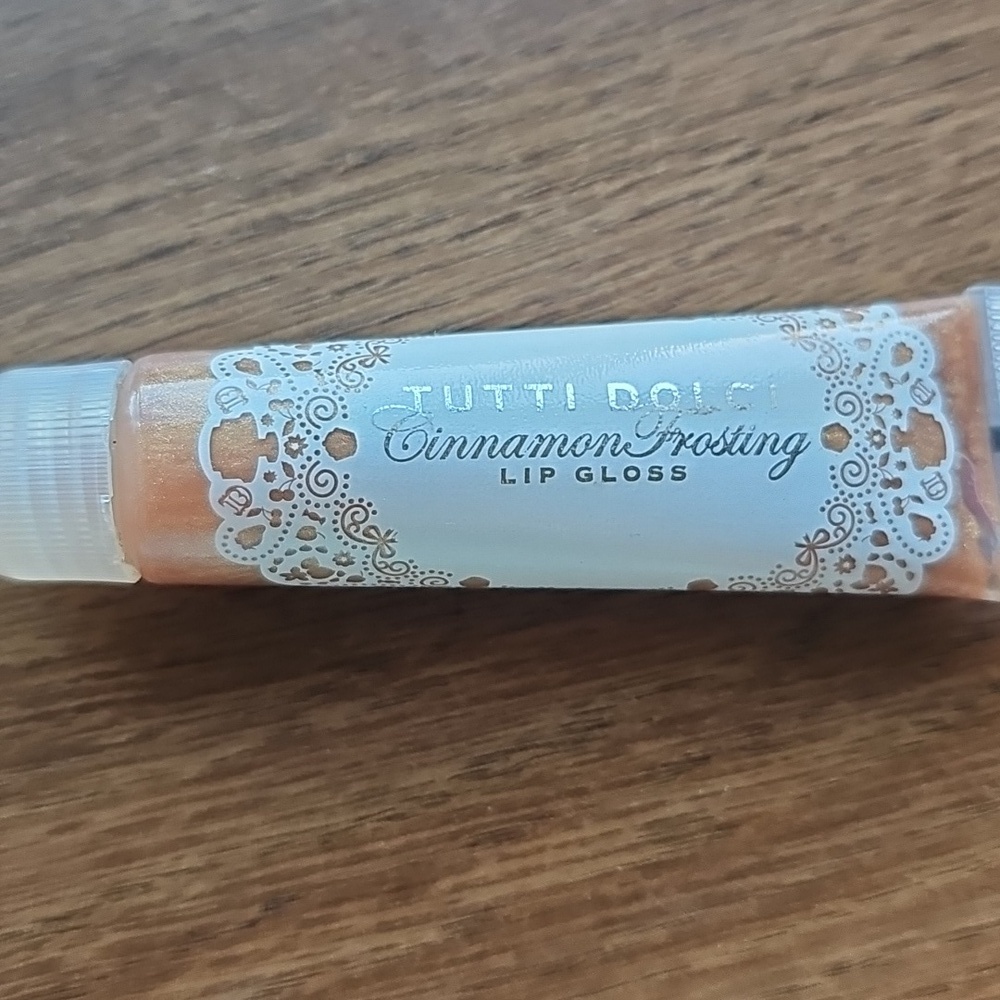 NWOB Tutti Dolci Cinnamon Frosting Lip Gloss - Shimmering Gold - Discontinued